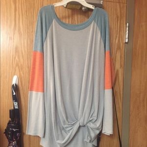Multicolored knotted long sleeve top